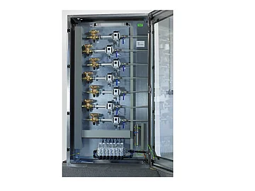 Wir bauen Schaltschränke, die genau zu Ihren pneumatischen Prozessen passen – individuell geplant, präzise gefertigt und zuverlässig im Einsatz