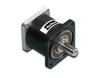 Die In-Line-Planetengetriebe der PE Baureihe sind in den Baugrößen 60-115 mm lieferbar. Sie bieten hohes Drehmoment, hohe radiale Lastaufnahme, ein geringes Umkehrspiel, hohe Drehzahlen und geringe Abmaße bei hervorragendem Kosten/Nutzen Verhältnis.