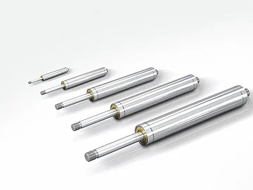 Industrie-Gasdruckfedern aus Edelstahl werden im Automotive-Bereich, in industriellen Anwendungen, im Maschinenbau, in der Medizin- und Reinraumtechnik sowie der Lebensmittel-, Elektronik- und Schiffsbaubranche angewendet.